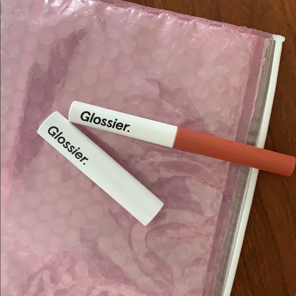 Glossier Other - glossier skywash in terra, generation g in zip